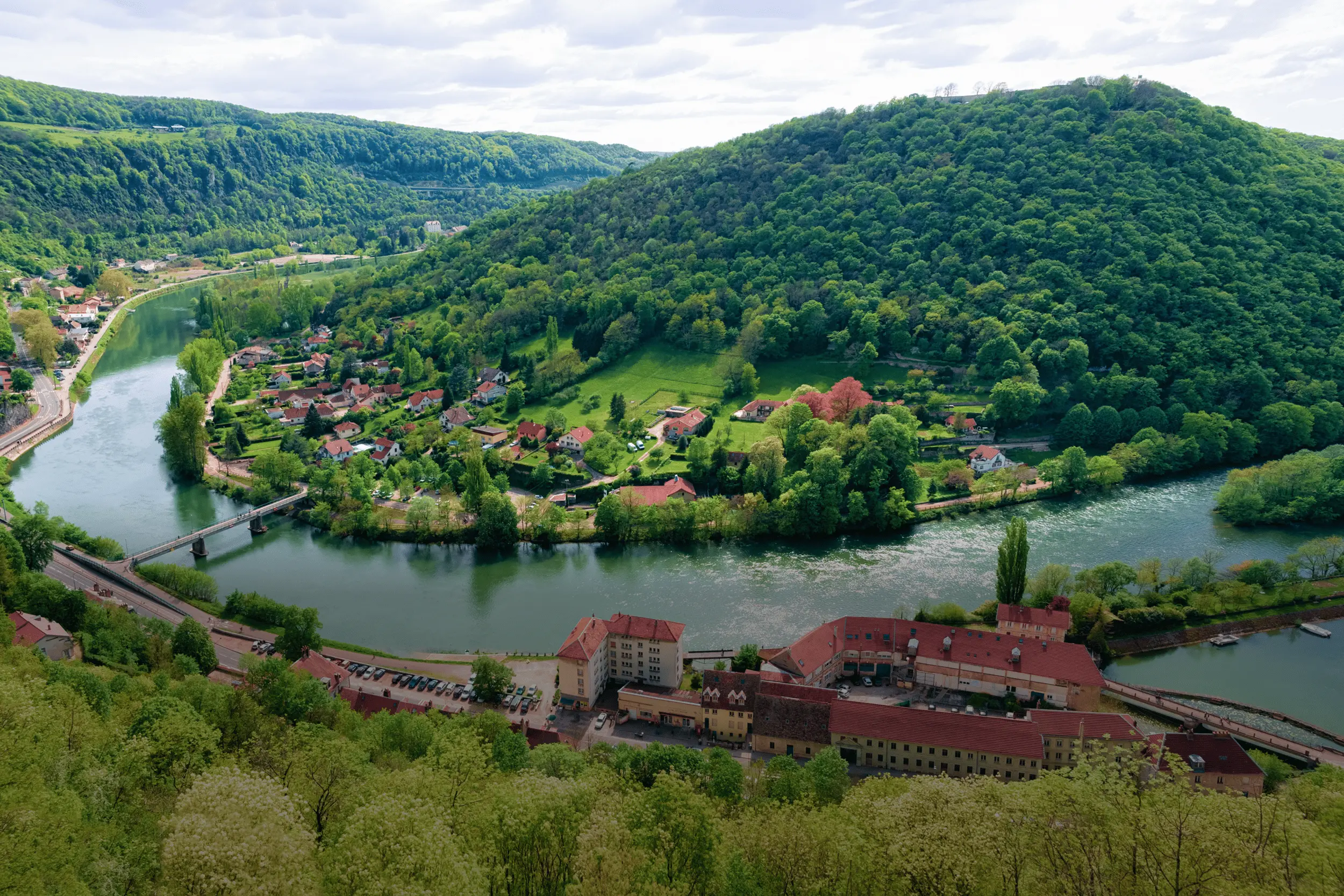 Guide des meilleurs lieux pour organiser vos événements en Bourgogne-Franche-Comté