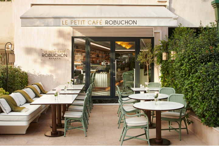 Le Petit Café Robuchon