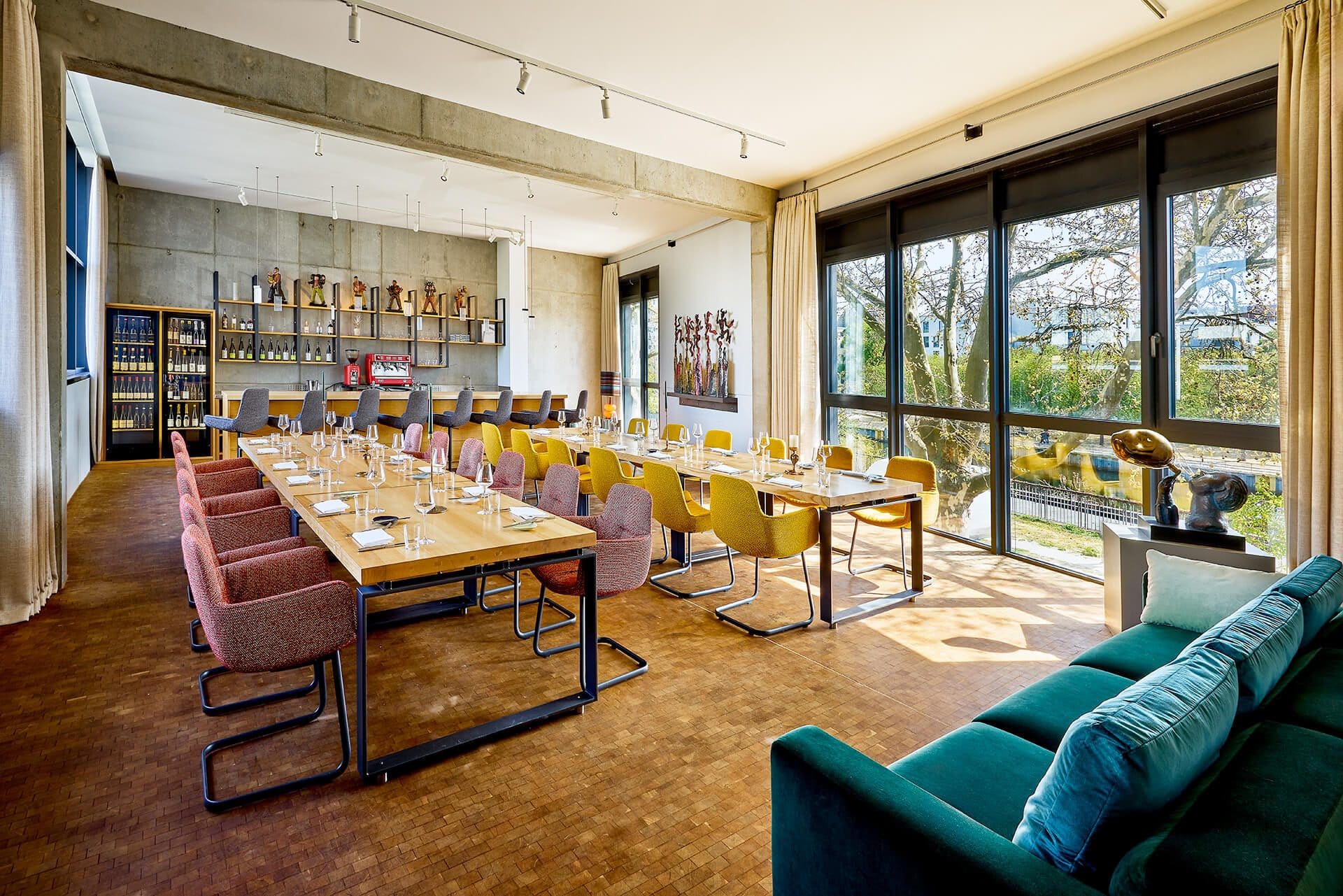 Restaurant Bar Brass